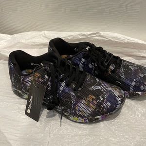 No bull super fabric trainers. Never worn.